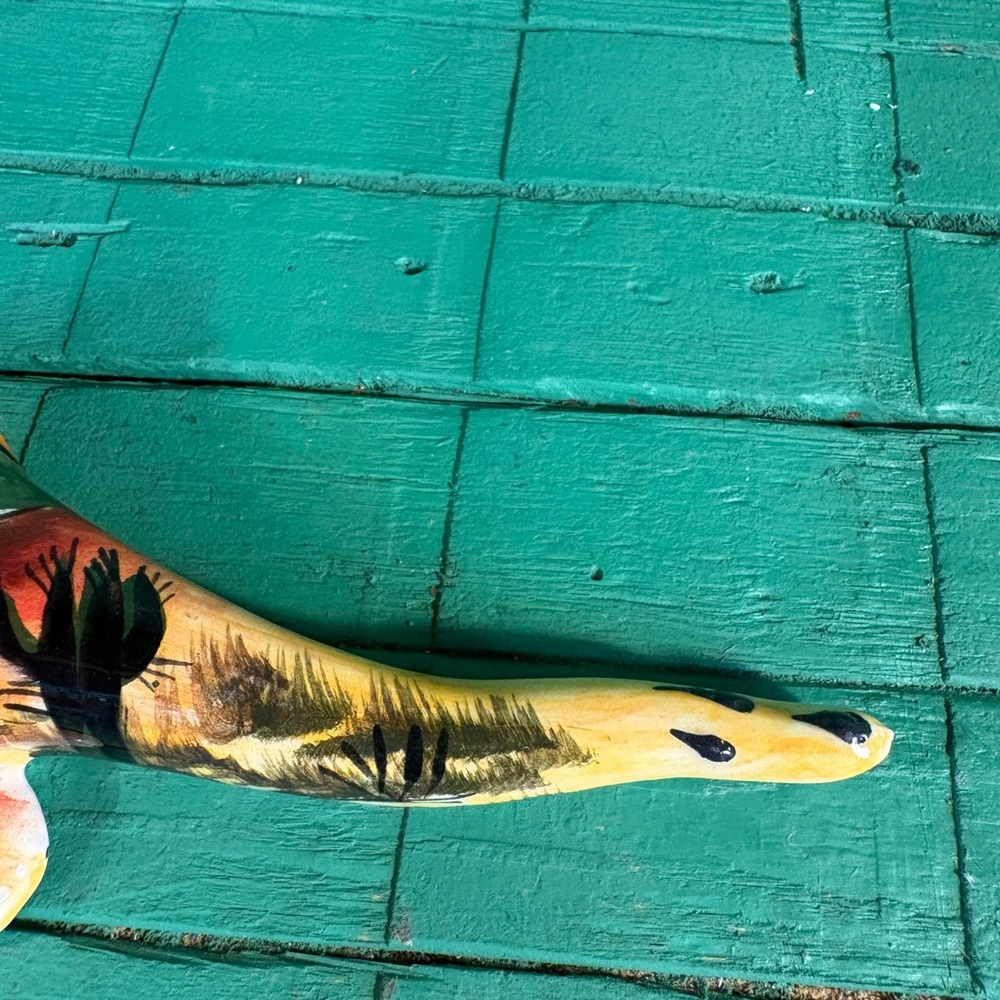 Handcrafted Multicolor Ceramic Lizard Decor - Picture 5 of 8